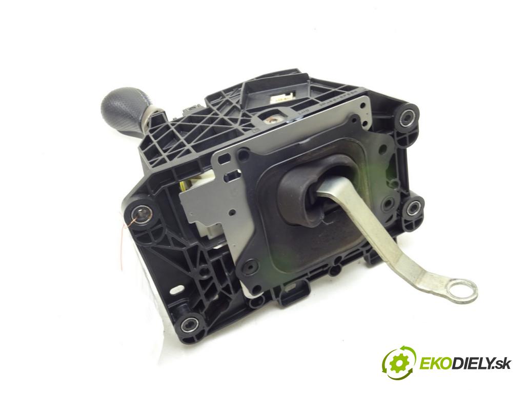 LEXUS RC (_C1_) 2014 - 2022    F (USC10_) 351 kW [477 KM] benzyna 2014 - 2022  Kulisa  (Rýchlostné páky / kulisy)