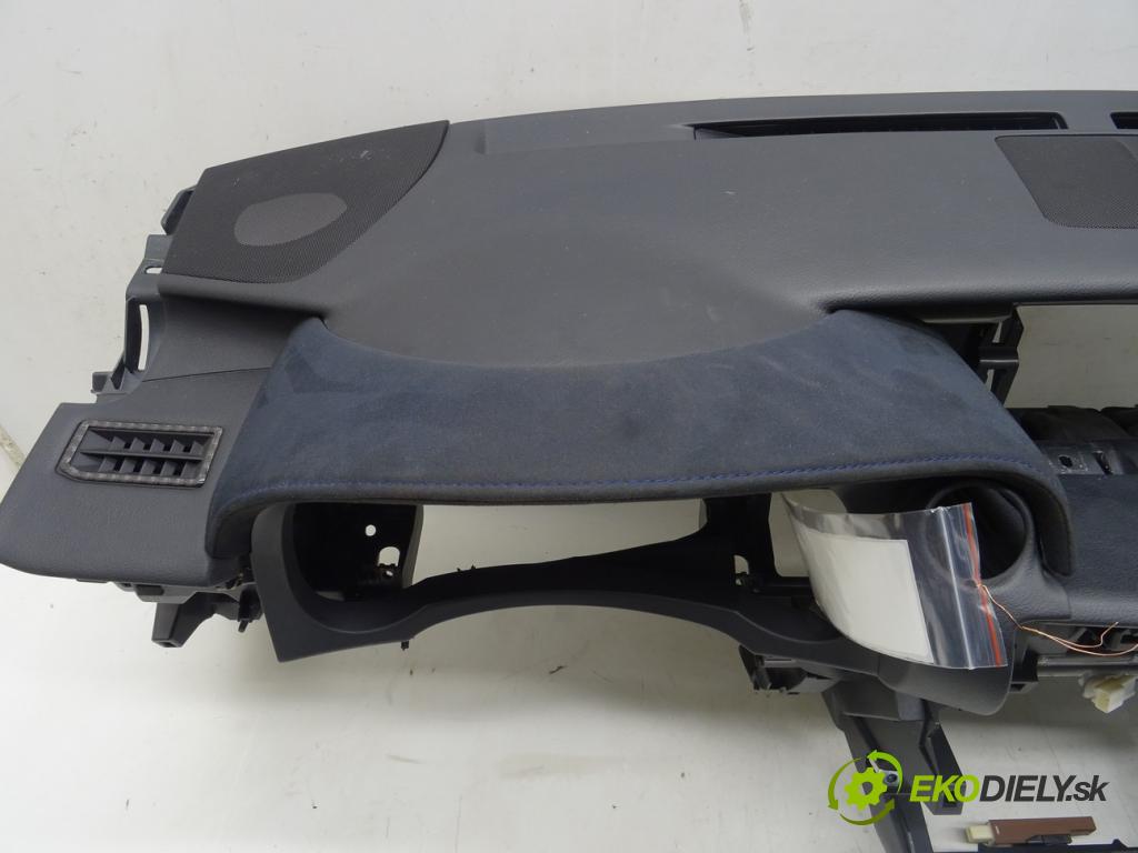 LEXUS RC (_C1_) 2014 - 2022    F (USC10_) 351 kW [477 KM] benzyna 2014 - 2022  Palubná doska  (Palubné dosky)