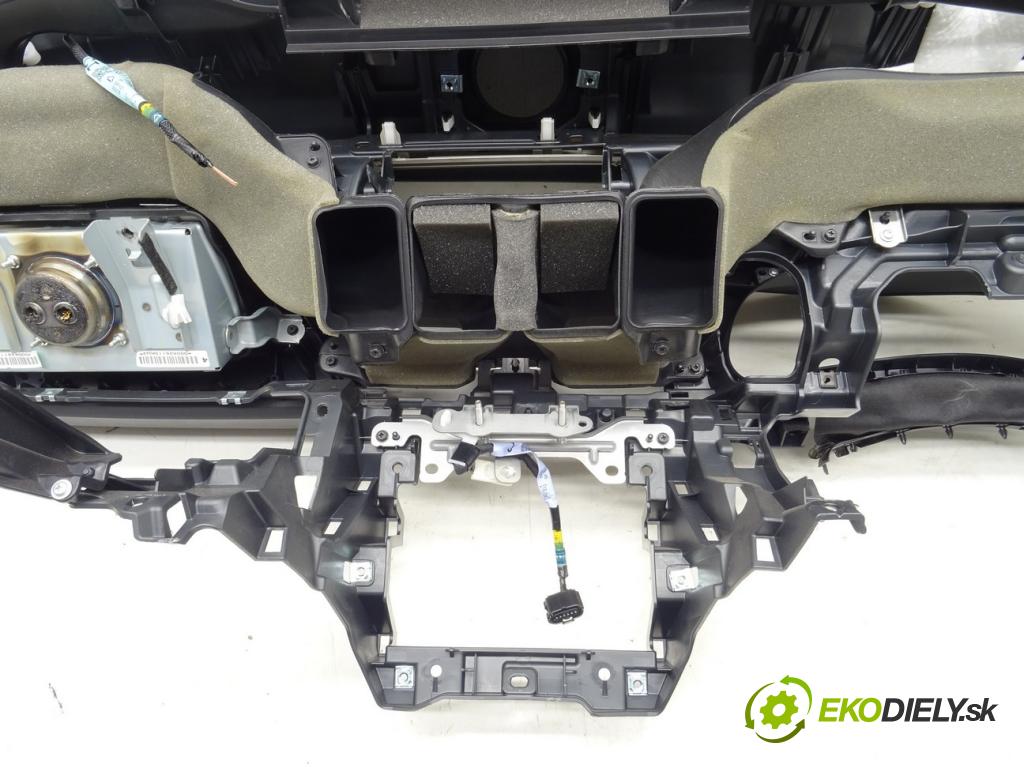 LEXUS RC (_C1_) 2014 - 2022    F (USC10_) 351 kW [477 KM] benzyna 2014 - 2022  Palubná doska  (Palubné dosky)