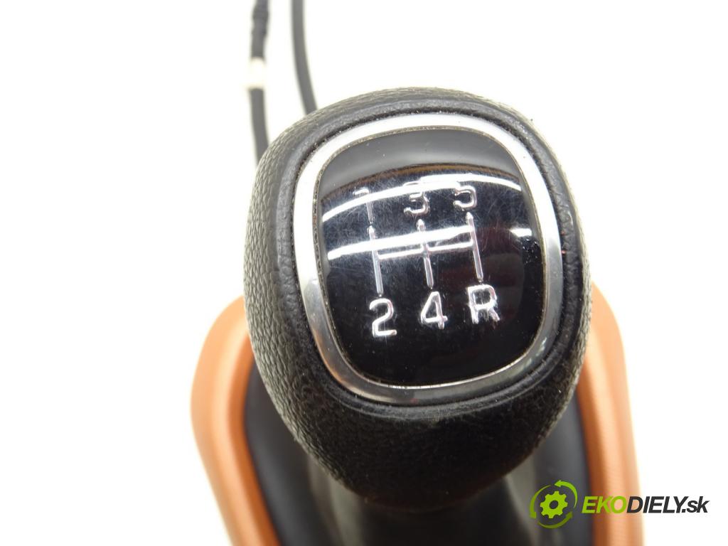 HYUNDAI i10 II (BA, IA) 2013 - 2022    1.0 49 kW [67 KM] benzyna 2013 - 2022  Kulisa  (Rýchlostné páky / kulisy)