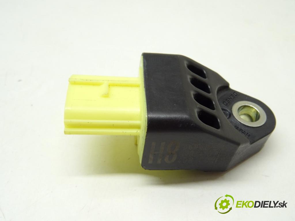 LEXUS RC (_C1_) 2014 - 2022    F (USC10_) 351 kW [477 KM] benzyna 2014 - 2022  Snímač nárazu 89831-12040 (Snímače nárazu)