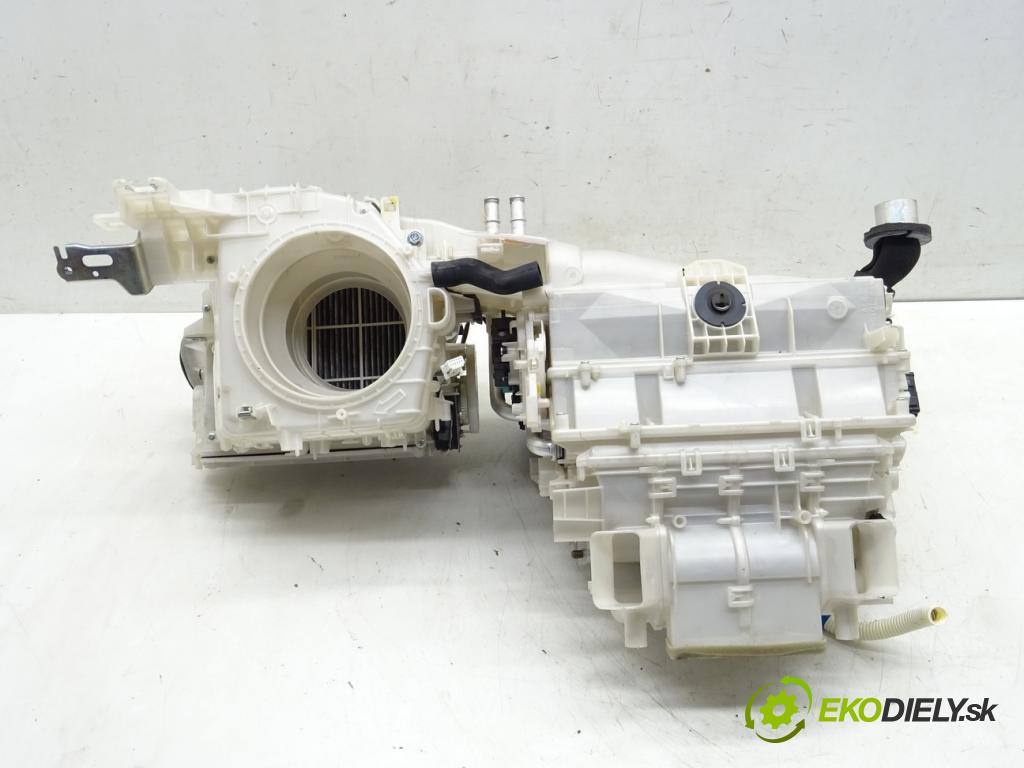 LEXUS RC (_C1_) 2014 - 2022    F (USC10_) 351 kW [477 KM] benzyna 2014 - 2022  Výhrevné teleso, radiátor kúrenia komplet KOMBAJN 87010-53081 (Radiátory kúrenia)