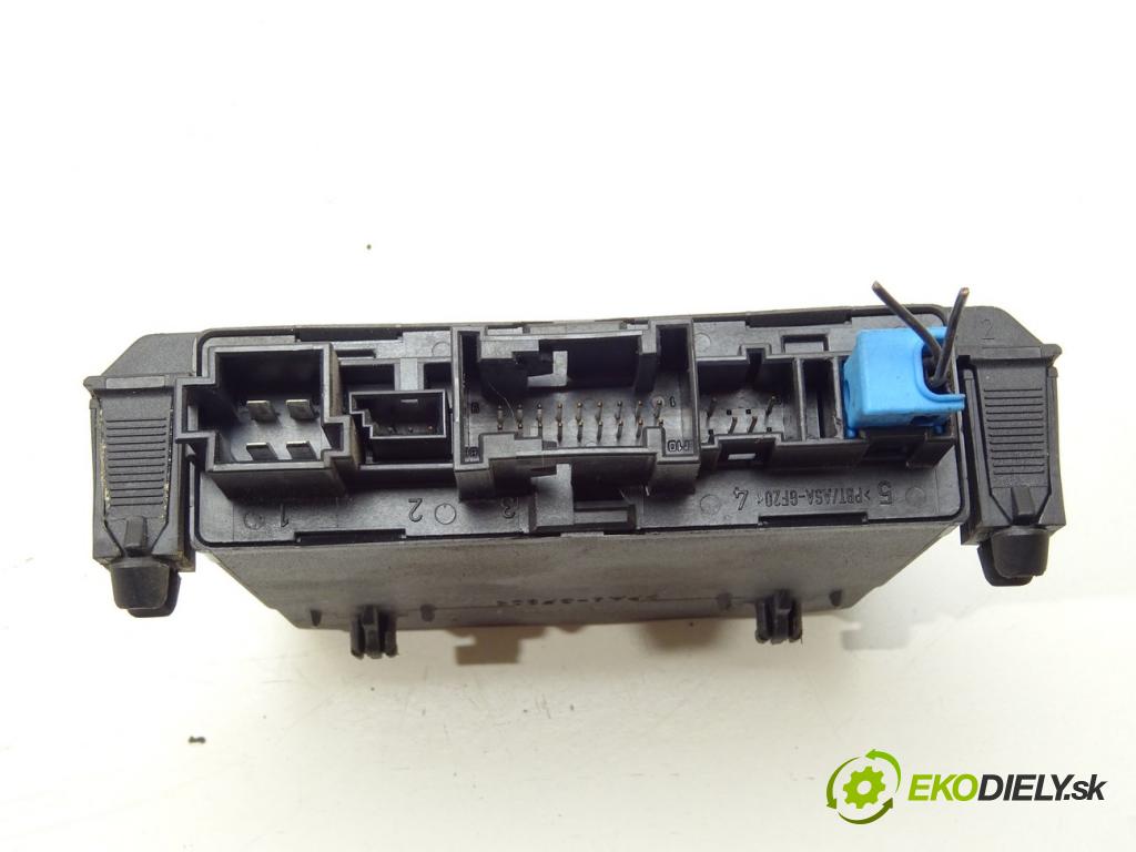 MERCEDES-BENZ CLK kabriolet (A208) 1998 - 2002    ---  Modul Riadiaca jednotka Dvere 2088203226 (Riadiace jednotky centrálneho zámku)