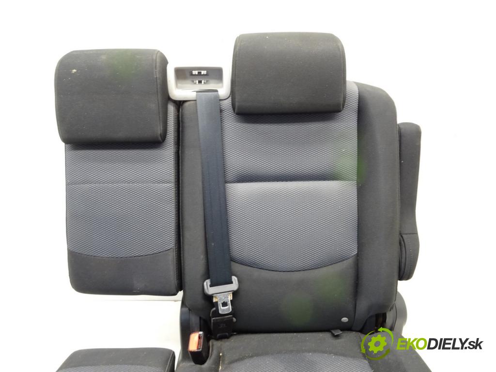 MAZDA 5 (CR19) 2005 - 2010    2.0 CD (CR19) 81 kW [110 KM] olej napędowy 2005 -   Sedadlo zadný druhý RIADOK:  (Sedačky, sedadlá)