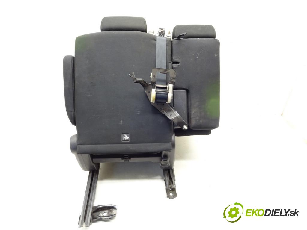 MAZDA 5 (CR19) 2005 - 2010    2.0 CD (CR19) 81 kW [110 KM] olej napędowy 2005 -   Sedadlo zadný druhý RIADOK:  (Sedačky, sedadlá)