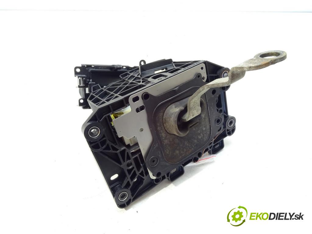 LEXUS RC (_C1_) 2014 - 2022    350 AWD (GSC15) 228 kW [310 KM] benzyna 2015 - 202  Kulisa  (Rýchlostné páky / kulisy)