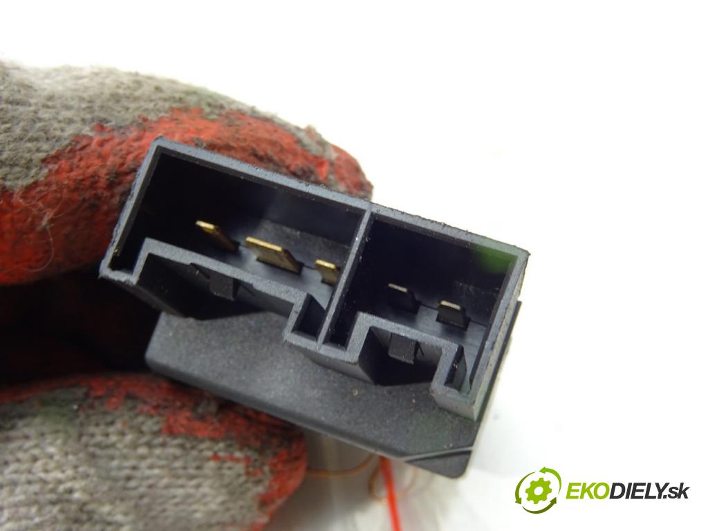 FIAT GRANDE PUNTO (199_) 2005 - 2022    1.4 (199AXB11, 199AXB1A, 199BXB1A, 199AXL1A) 57 kW  Kocka, vložka spínacej skrinky 51793074 (Spínacie skrinky a kľúče)