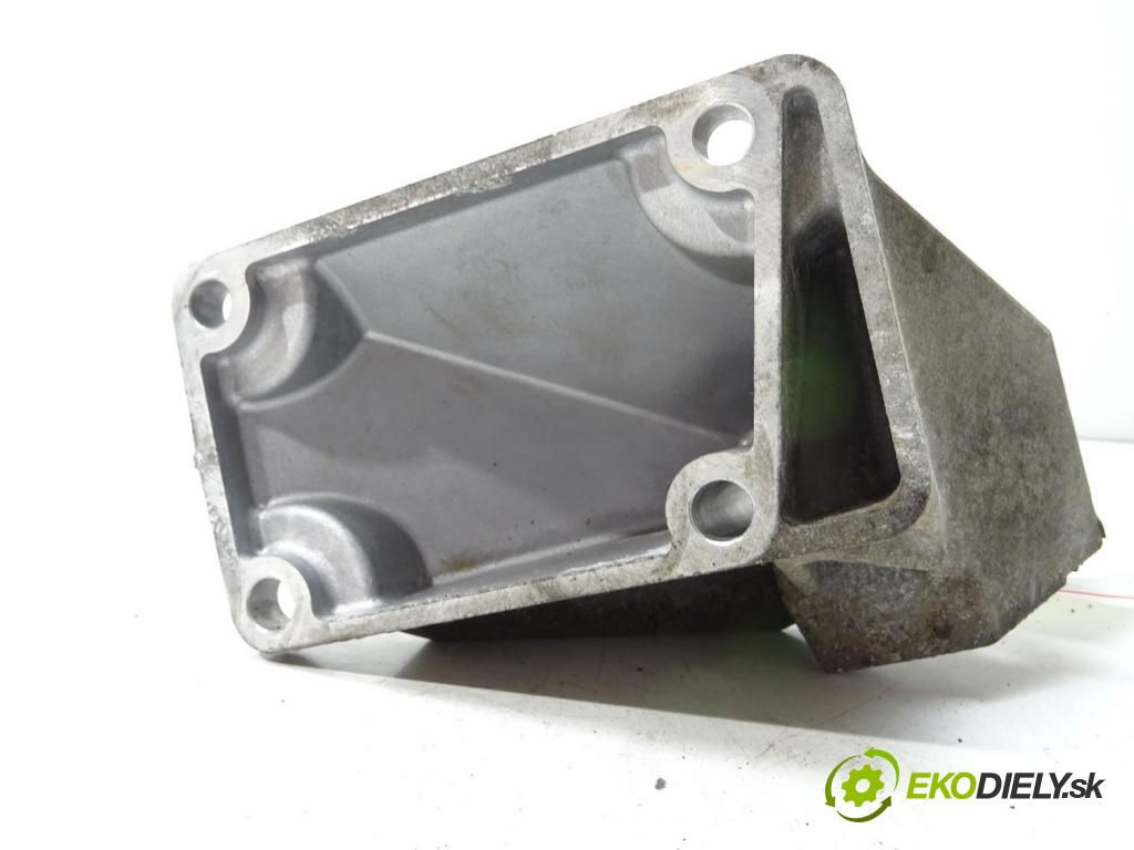 LEXUS RC (_C1_) 2014 - 2022    350 AWD (GSC15) 228 kW [310 KM] benzyna 2015 - 202  Držiak Motor pravá  (Držiaky motora)