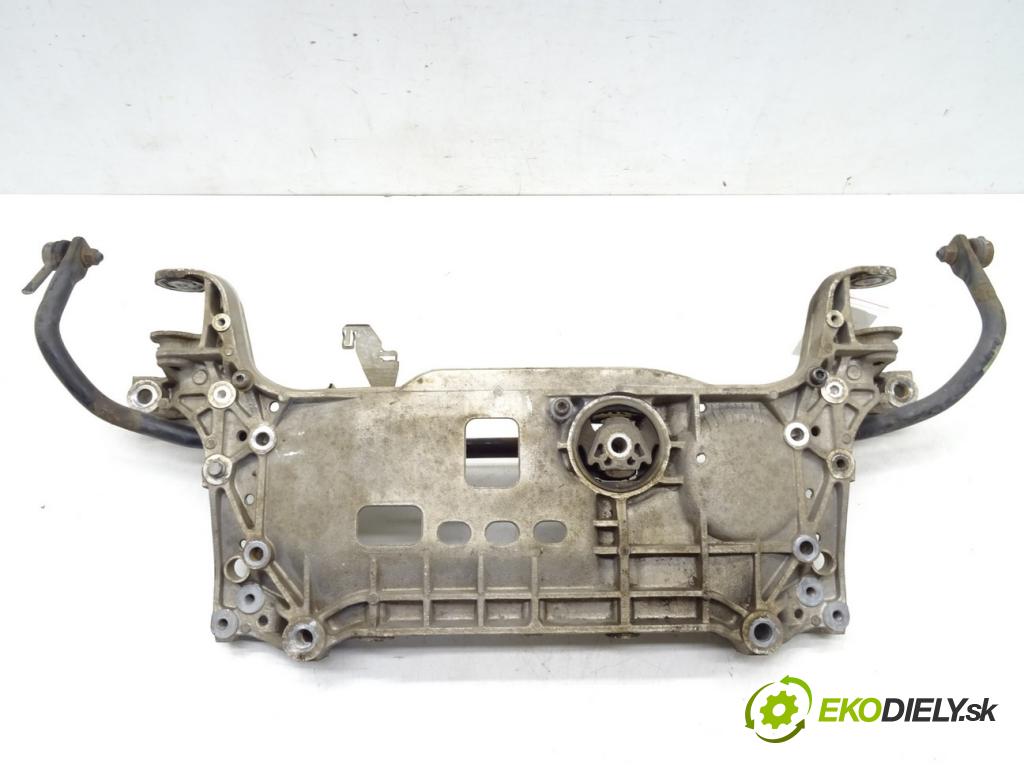 VW PASSAT B7 Variant (365) 2010 - 2015    1.6 TDI 77 kW [105 KM] olej napędowy 2010 - 2014  Výstuha pod Motor 7N0199369A (Výstuhy predné)
