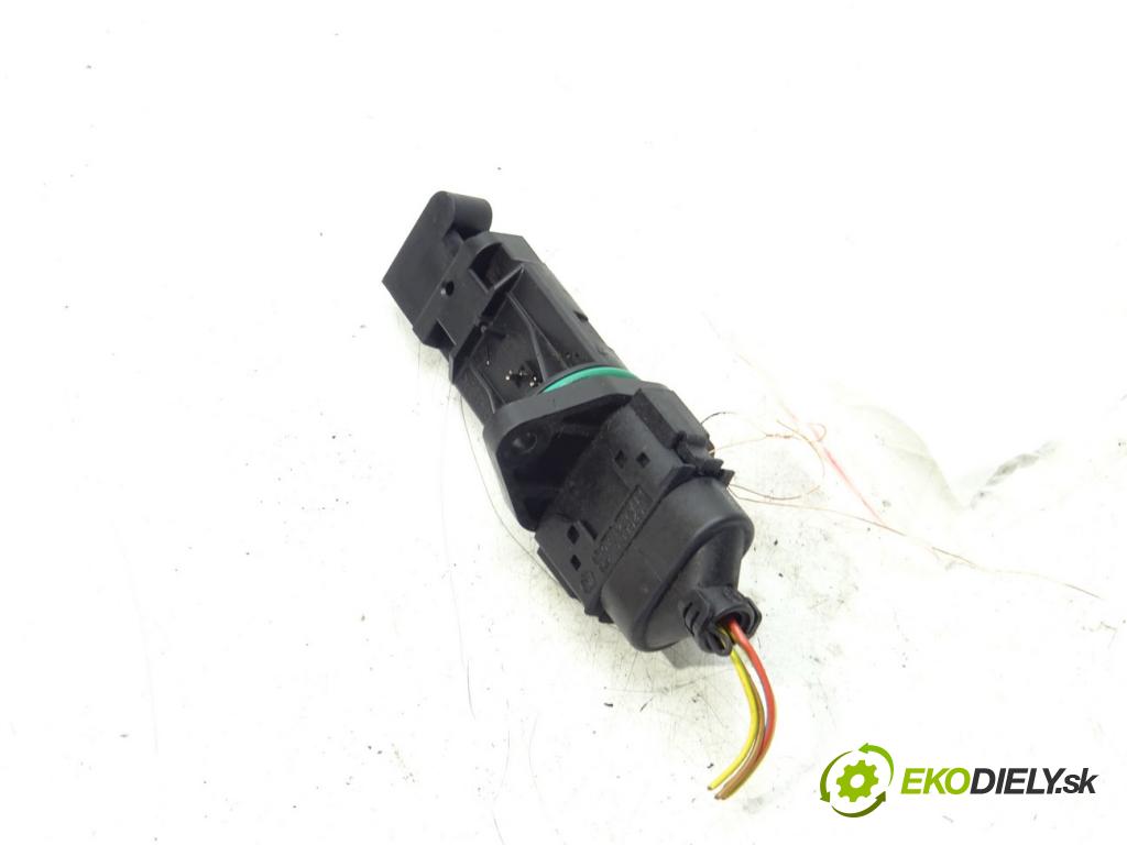 MERCEDES-BENZ KLASA A (W168) 1997 - 2005    A 170 CDI (168.008) 66 kW [90 KM] olej napędowy 19  Váha vzduchu A0041530628 (Váhy vzduchu)