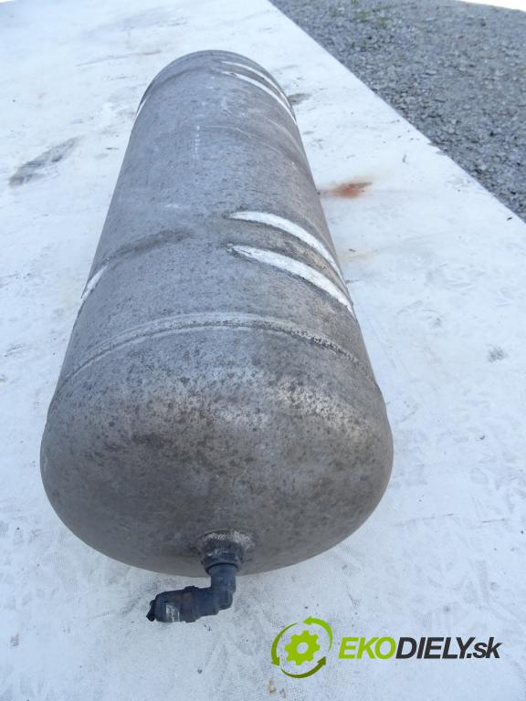 NACZEPA FELDBINDER    ---  nádrž Nádržka vzduchu