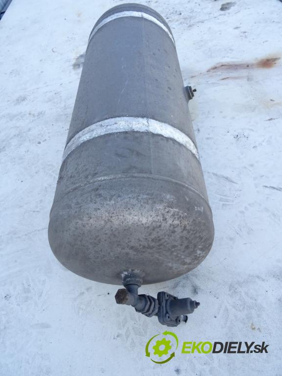 NACZEPA FELDBINDER    ---  nádrž Nádržka vzduchu