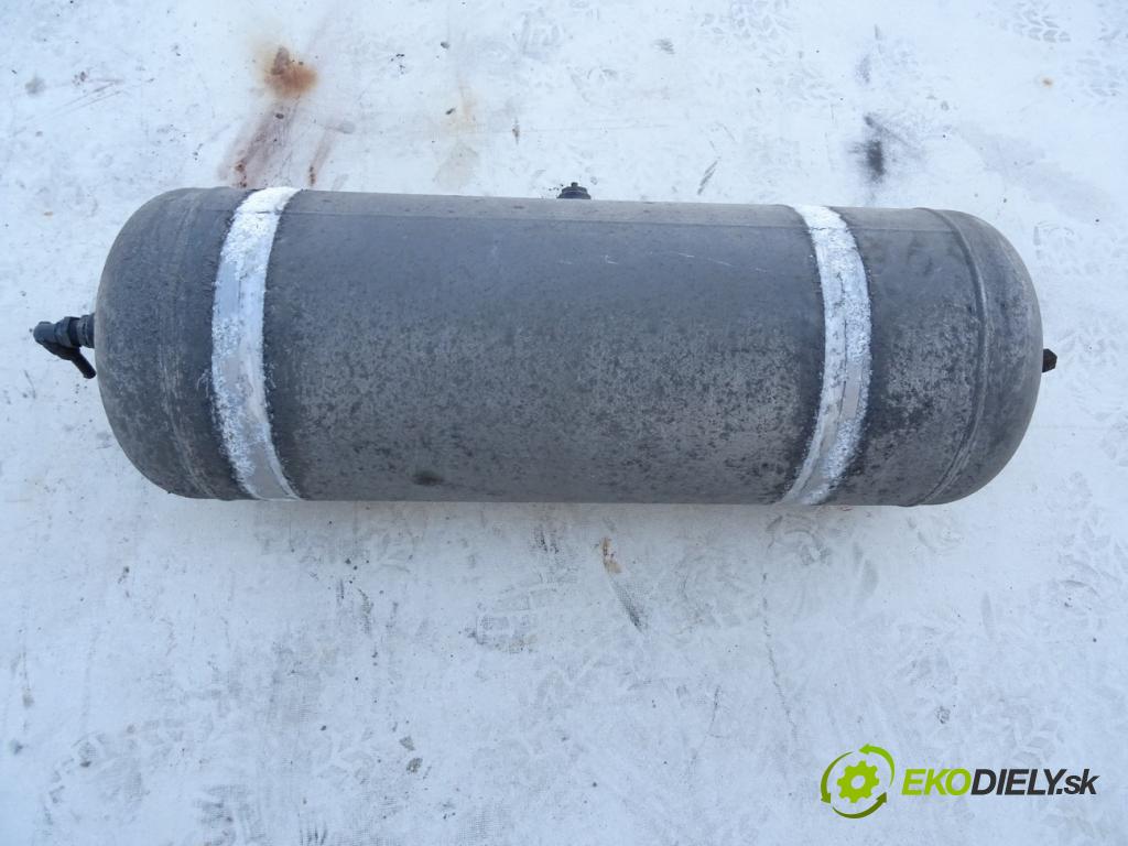 NACZEPA FELDBINDER    ---  nádrž Nádržka vzduchu