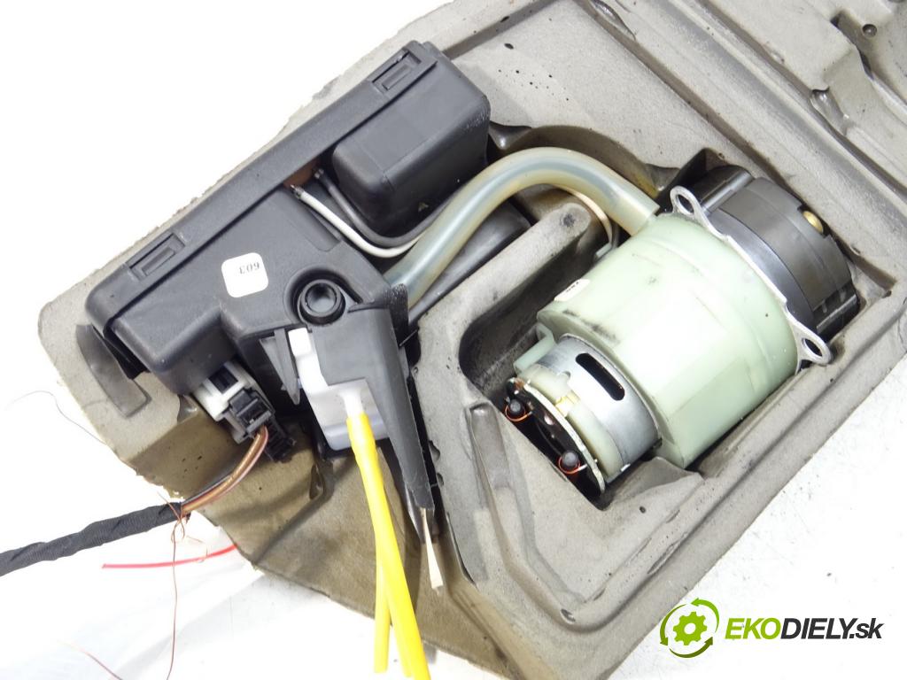 MERCEDES-BENZ KLASA A (W168) 1997 - 2005    A 160 (168.033, 168.133) 75 kW [102 KM] benzyna 19  pumpa centrálneho zámku A1688000035 (Riadiace jednotky centrálneho zámku)