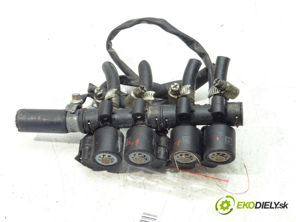 --- ---    ---  Vstrekovače do plynového pedálu LPG LOVATO 67R-010194