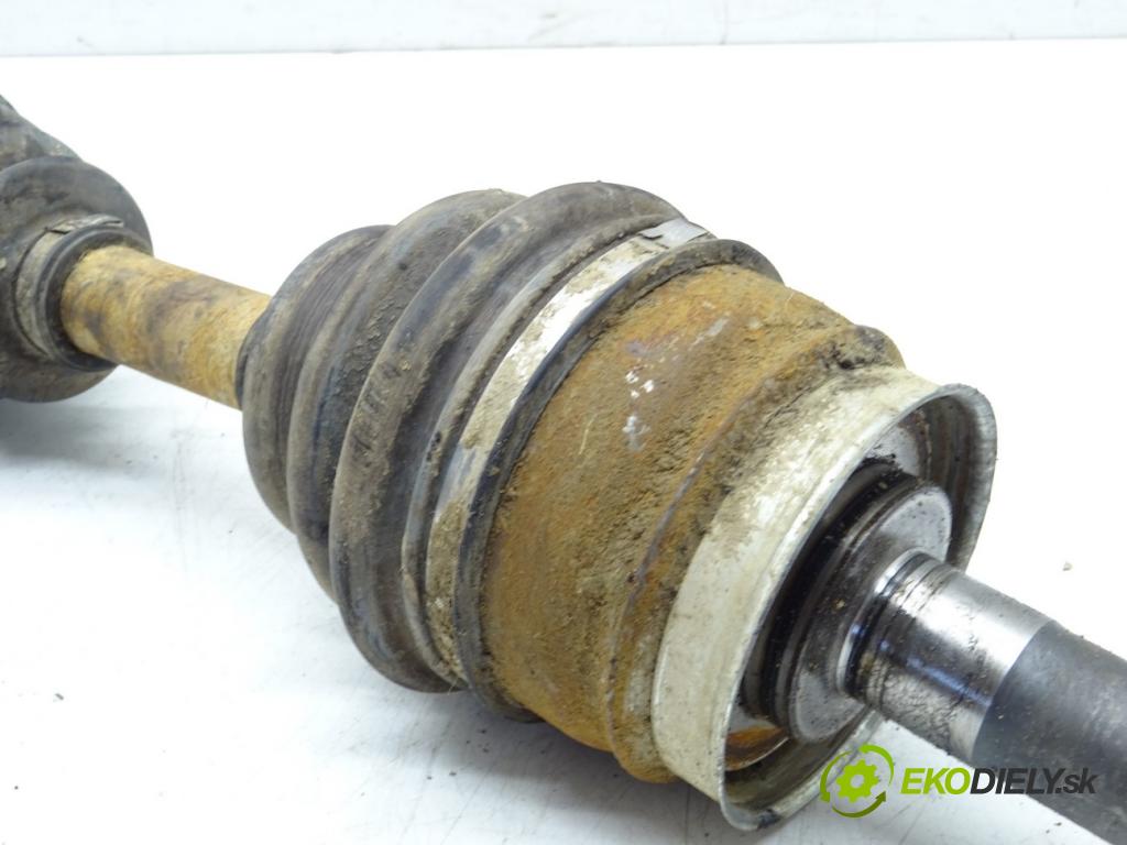 NISSAN TERRANO II (R20) 1992 - 2007    2.4 4WD 85 kW [116 KM] benzyna 1996 - 2002  Poloos ľavá strana  (Poloosy)