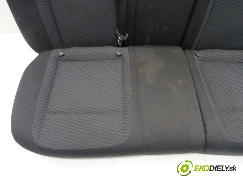 SKODA FABIA II Combi (545) 2007 - 2014    1.6 TDI 66 kW [90 KM] olej napędowy 2010 - 2014  Sedadlo zad 0 (Sedačky, sedadlá)