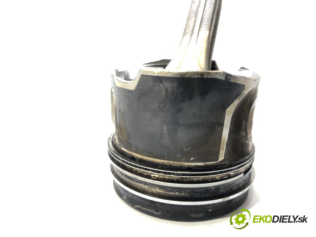 AUDI A6 C6 Avant (4F5) 2004 - 2011    2.7 TDI quattro 120 kW [163 KM] olej napędowy 2005  PIEST: ojnica BSG (Piesty)