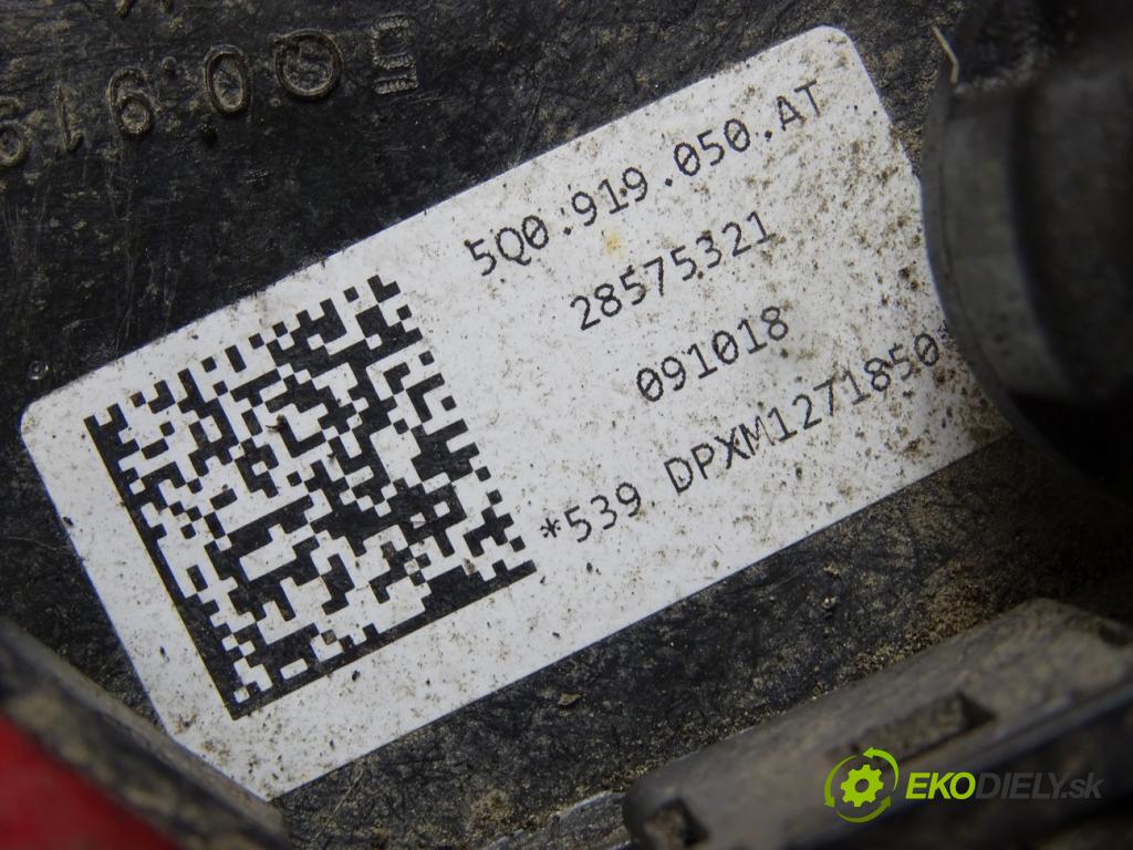 VW GOLF VII Variant (BA5, BV5) 2013 - 2022    1.6 TDI 85 kW [115 KM] olej napędowy 2016 - 2022  Pumpa paliva vnútorná 5Q0919050AT (Palivové pumpy, čerpadlá, plaváky)