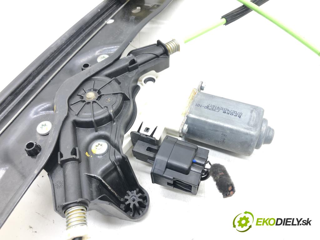 JAGUAR F-PACE (X761) 2015 - 2022    3.0 SCV6 AWD 250 kW [340 KM] benzyna 2015 - 2022  mechanismus okna přední část levý