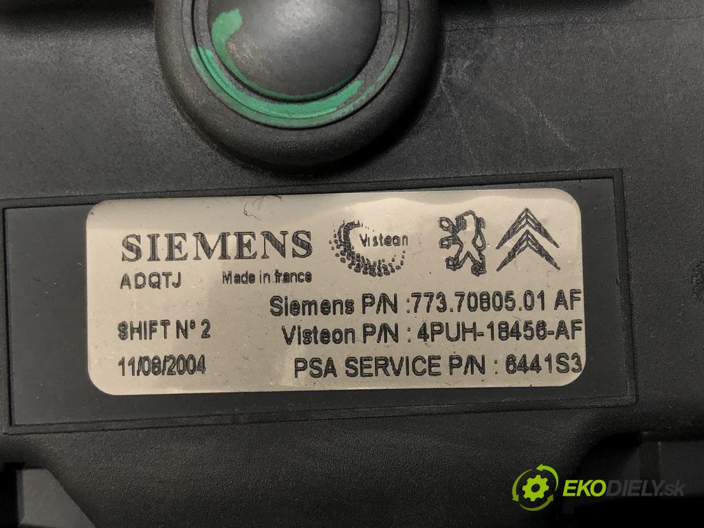 PEUGEOT 407 (6D_) 2004 - 2011    1.6 HDi 110 (6D9HZC, 6D9HYC) 80 kW [109 KM] olej n  Ventilátor ventilátor kúrenia 4PUH-18456-AF (Ventilátory kúrenia)