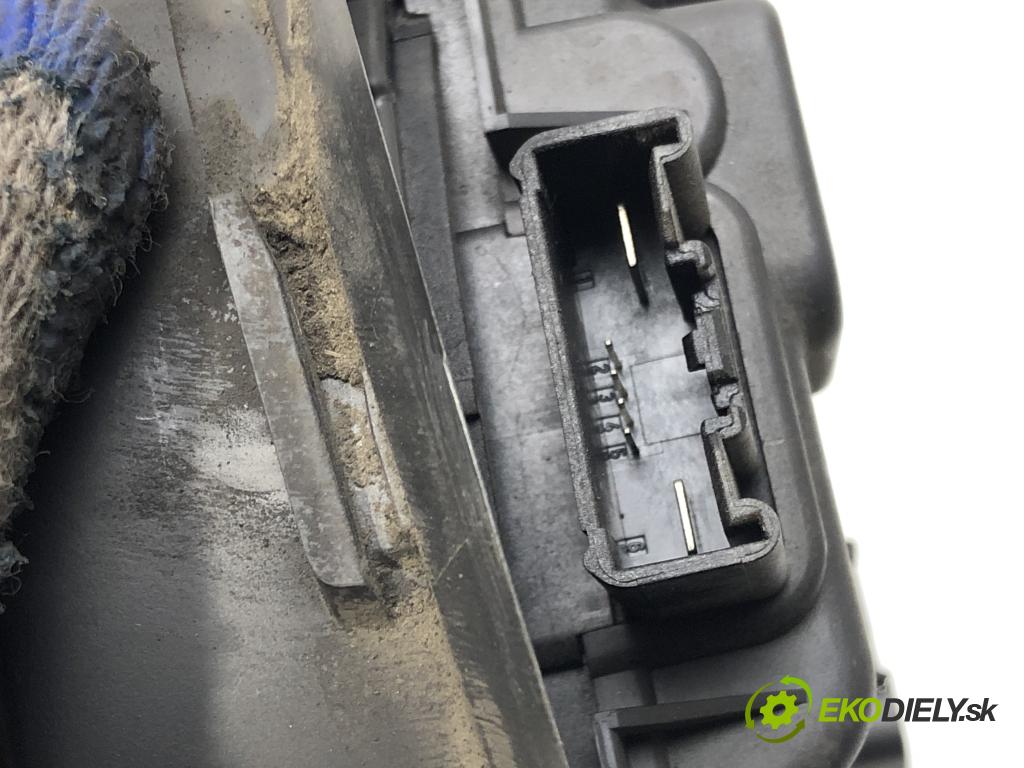 PEUGEOT 407 (6D_) 2004 - 2011    1.6 HDi 110 (6D9HZC, 6D9HYC) 80 kW [109 KM] olej n  Ventilátor ventilátor kúrenia 4PUH-18456-AF (Ventilátory kúrenia)