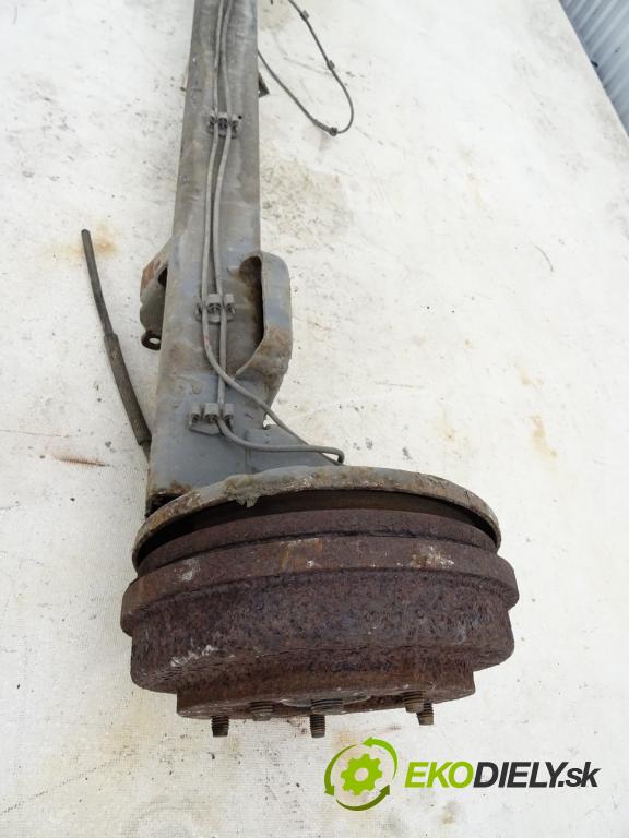 FORD TRANSIT Autobus (FD_ _, FB_ _, FS_ _, FZ_ _, FC_ _) 2000 - 2006    2.0 DI (F_E_, F_F_, F_G_) 63 kW [86 KM] olej napęd  zadní část výztuha