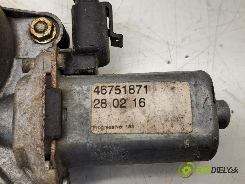 PEUGEOT 407 SW (6E_) 2004 - 2011    1.8 85 kW [116 KM] benzyna 2004 - 2005  mechanismus okna zadní část levý