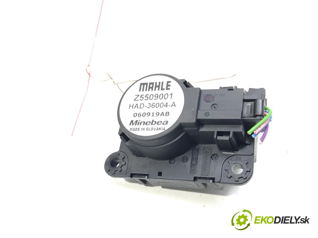 PEUGEOT 308 II (LB_, LP_, LW_, LH_, L3_) 2013 - 2021    1.2 THP 130 96 kW [131 KM] benzyna 2013 - 2021  Motorček kúrenia Z5509001 (Motorčeky kúrenia)