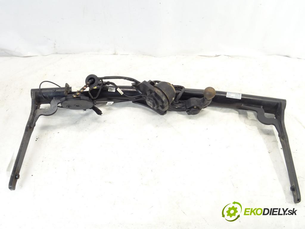 SKODA SUPERB III (3V3) 2015 - 2022    2.0 TDI 140 kW [190 KM] olej napędowy 2015 - 2022  Hák tažné zařízení 3V9803881A