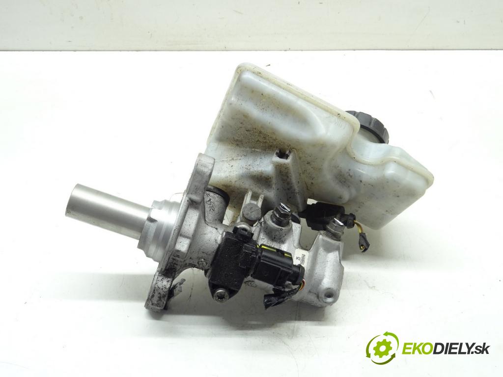 SKODA SUPERB III (3V3) 2015 - 2022    2.0 TDI 140 kW [190 KM] olej napędowy 2015 - 2022  Pumpa brzdová  (Posilňovače bŕzd)