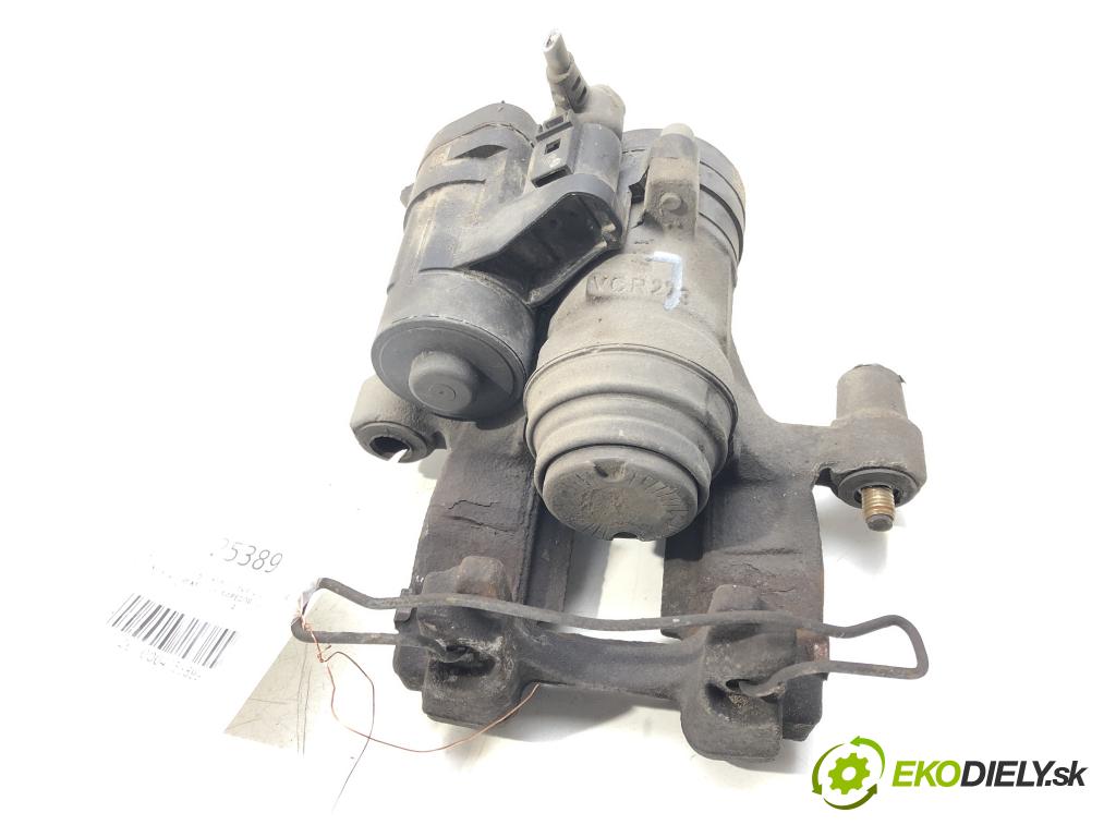 SKODA SUPERB III (3V3) 2015 - 2022    2.0 TDI 140 kW [190 KM] olej napędowy 2015 - 2022  Brzdič strmeň zad ľavy 3Q0615405R (Ostatné)