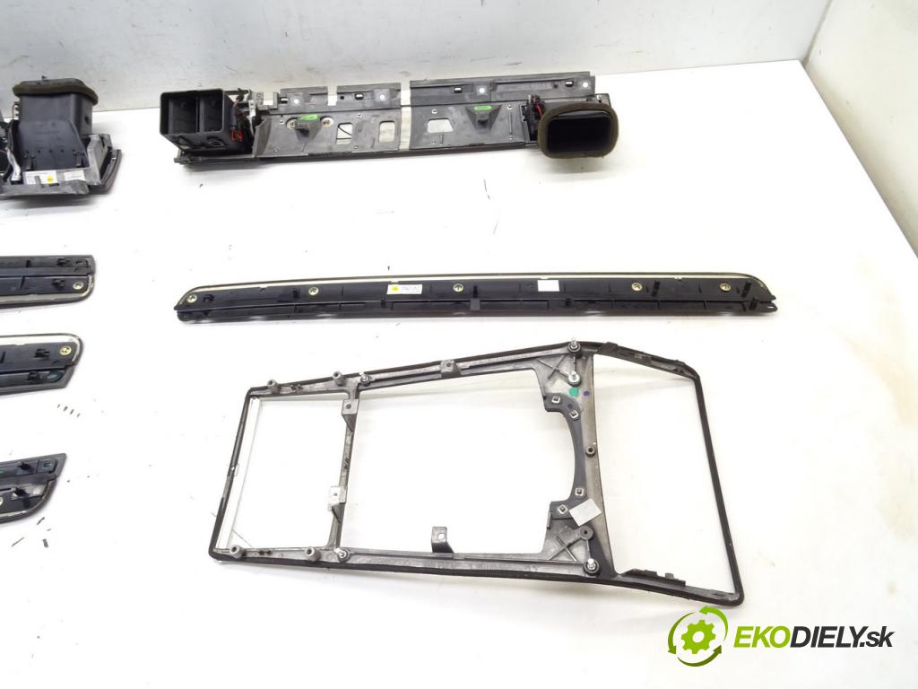 AUDI A8 D3 (4E2, 4E8) 2002 - 2010    4.2 quattro 246 kW [335 KM] benzyna 2002 - 2010  lišty kryt  (Lišty)