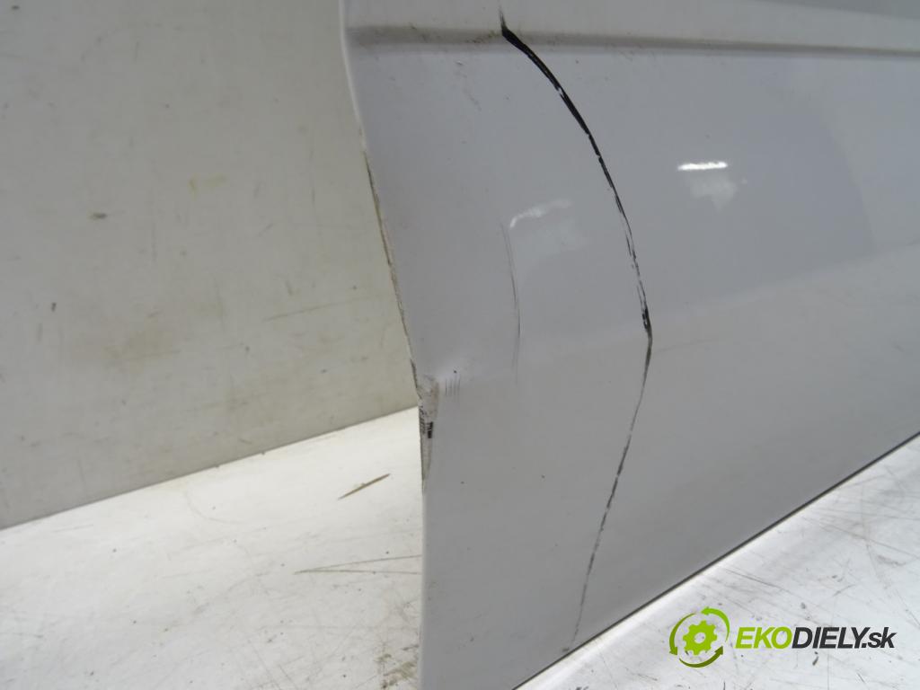 SKODA OCTAVIA III Combi (5E5, 5E6) 2012 - 2022    2.0 TDI RS 135 kW [184 KM] olej napędowy 2013 - 20  Dvere predný pravé  (Ostatné)