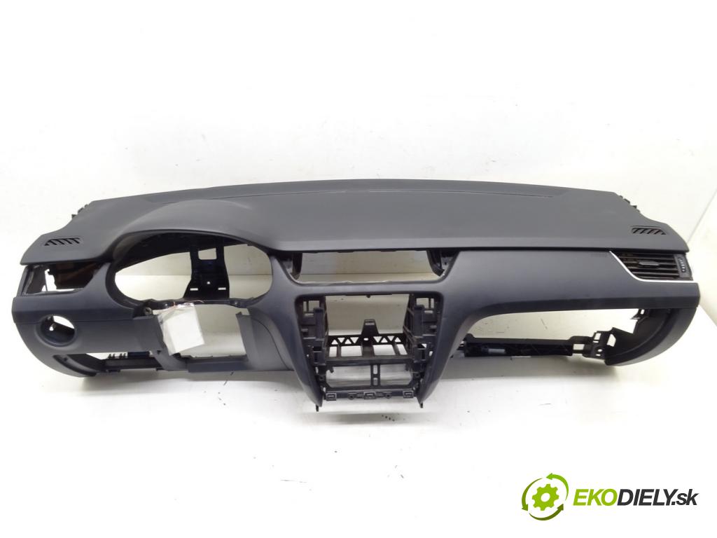 SKODA OCTAVIA III Combi (5E5, 5E6) 2012 - 2022    2.0 TDI RS 135 kW [184 KM] olej napędowy 2013 - 20  palubní doska  (Palubní desky)