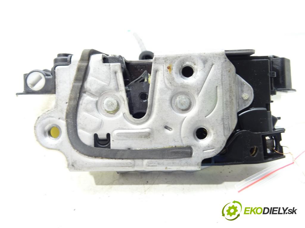 SKODA OCTAVIA III Combi (5E5, 5E6) 2012 - 2022    2.0 TDI RS 135 kW [184 KM] olej napędowy 2013 - 20  zámok zadní část levý 5E0839015B