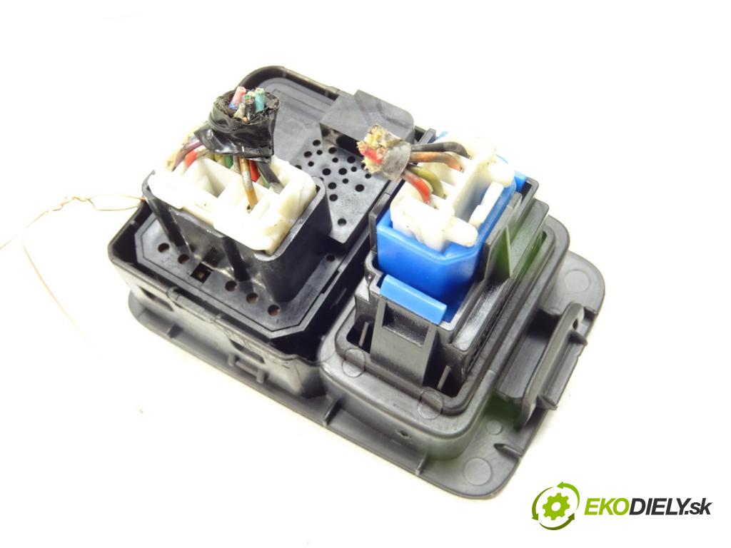 HONDA CR-V III (RE_) 2006 - 2022    2.2 i-CTDi 4WD (RE6) 103 kW [140 KM] olej napędowy  Prepínač nastavenia spätných zrkadiel M33212 (Prepínače, spínače, tlačidlá a ovládače kúrenia)