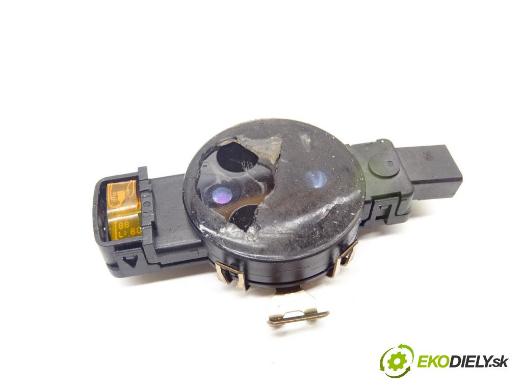 SKODA OCTAVIA III Combi (5E5, 5E6) 2012 - 2022    2.0 TDI RS 135 kW [184 KM] olej napędowy 2013 - 20  Snímač dažďa 5Q0955547B (Snímače dažďa)