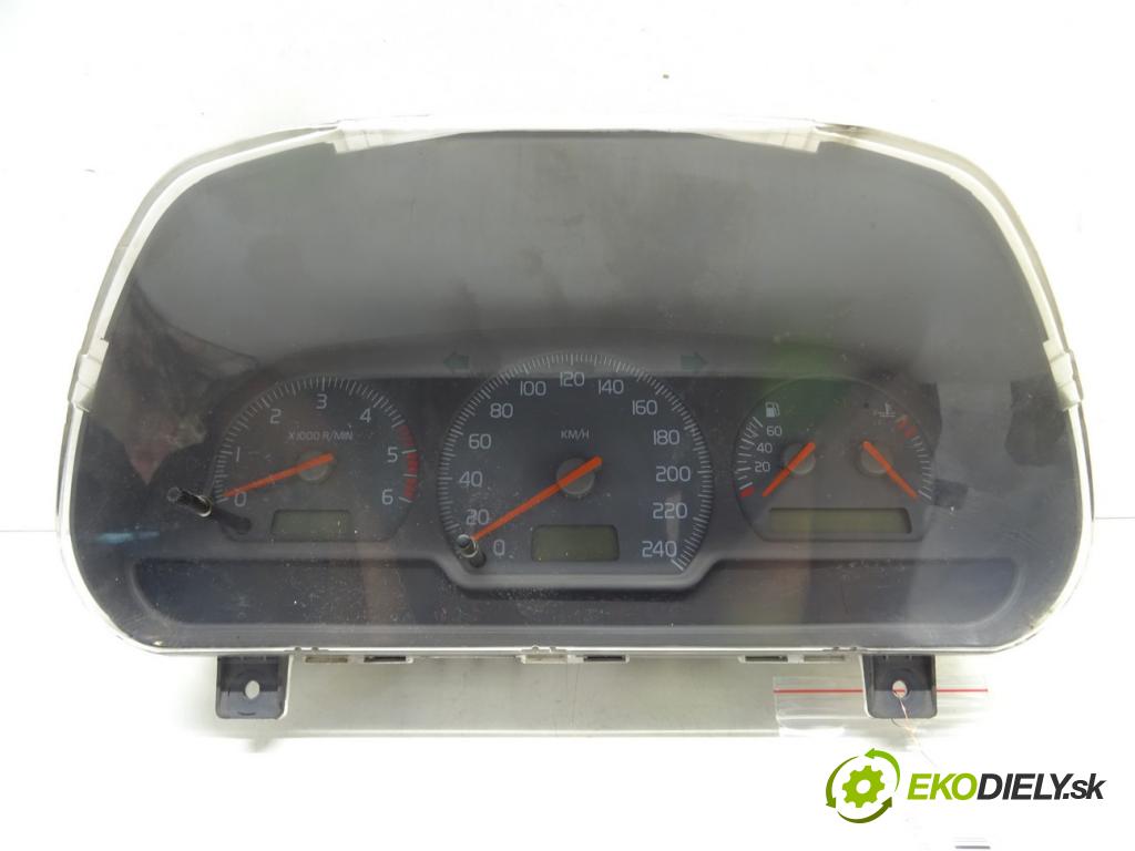 VOLVO V40 Kombi (645) 1995 - 2004    1.9 DI 70 kW [95 KM] olej napędowy 1999 - 2000  Prístrojovka 30857571 (Prístrojové dosky, displeje)