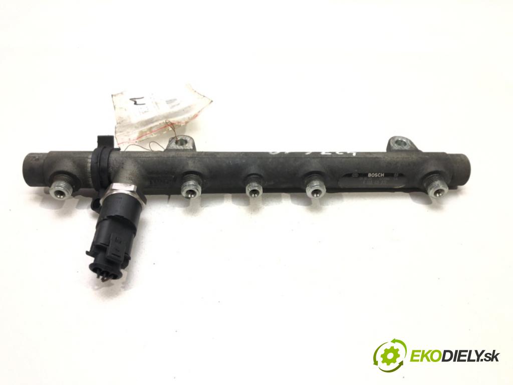 RENAULT LAGUNA II (BG0/1_) 2001 - 2007    1.9 dCI (BG0E) 77 kW [105 KM] olej napędowy 2001 -  Lišta vstrekovacia 0445214015 (Vstrekovacie lišty)