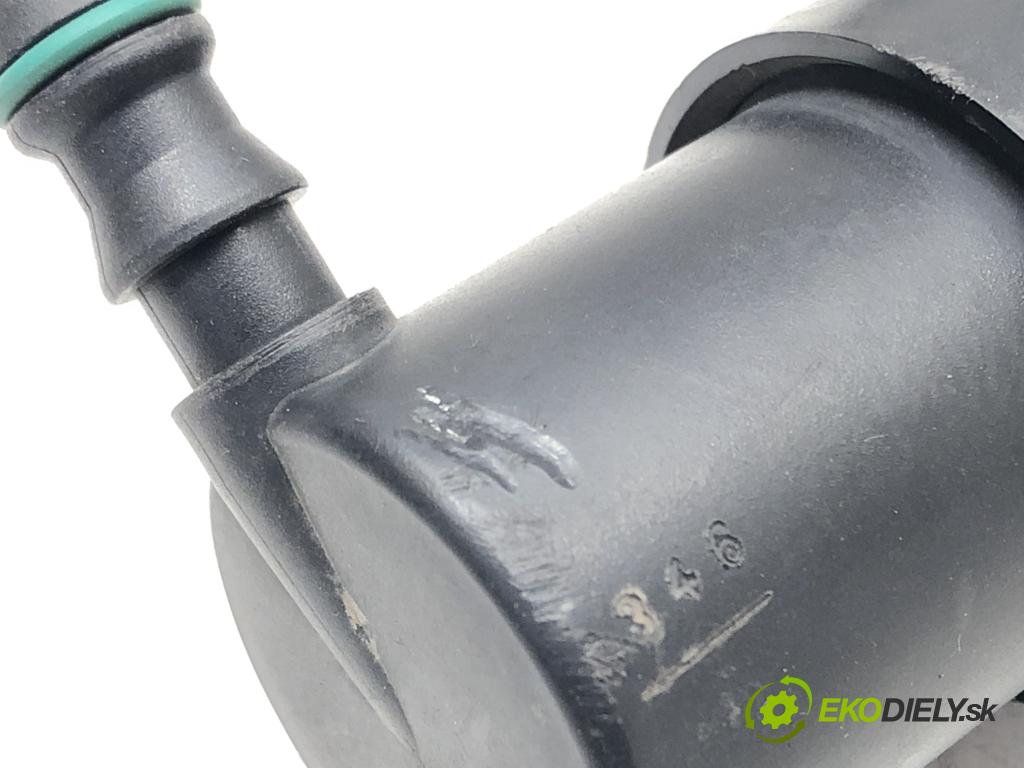 SKODA SUPERB I (3U4) 2001 - 2008    2.5 TDI 120 kW [163 KM] olej napędowy 2003 - 2008  ostrekovača svetla ľavy 3U0955979 (Motorčeky, čerpadlá ostrekovačov)