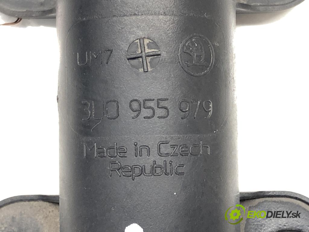 SKODA SUPERB I (3U4) 2001 - 2008    2.5 TDI 120 kW [163 KM] olej napędowy 2003 - 2008  ostrekovača svetla ľavy 3U0955979 (Motorčeky, čerpadlá ostrekovačov)