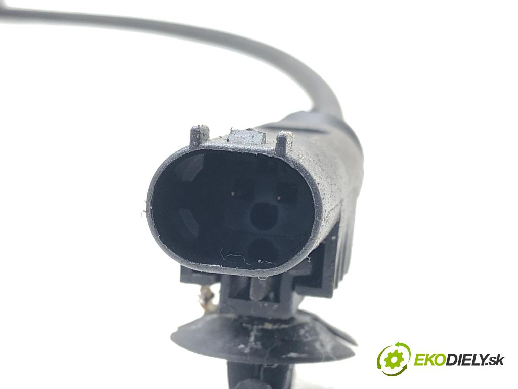 TOYOTA COROLLA sedan (_E18_, ZRE1_) 2013 - 2019    1.6 (ZRE181_) 97 kW [132 KM] benzyna 2013 - 2018  Snímač ABS predný pravy  (Snímače ABS)