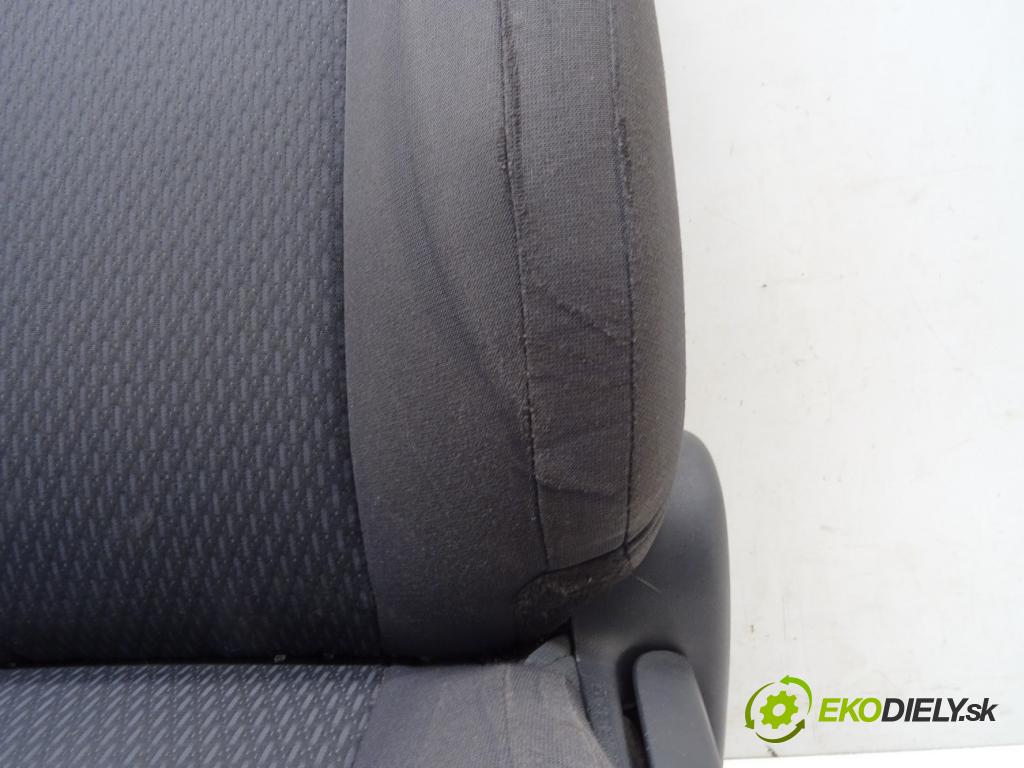 TOYOTA COROLLA sedan (_E18_, ZRE1_) 2013 - 2019    1.6 (ZRE181_) 97 kW [132 KM] benzyna 2013 - 2018  Sedadlo ľavy  (Sedačky, sedadlá)