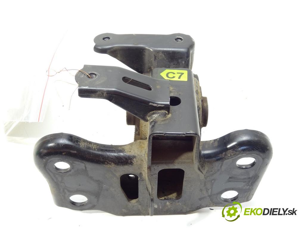 TOYOTA COROLLA sedan (_E18_, ZRE1_) 2013 - 2019    1.6 (ZRE181_) 97 kW [132 KM] benzyna 2013 - 2018  AirBag Motor  (Držiaky motora)