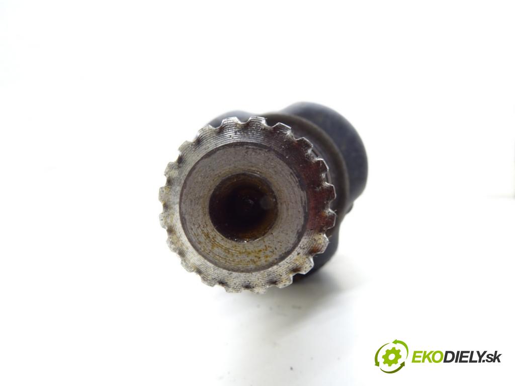 TOYOTA COROLLA sedan (_E18_, ZRE1_) 2013 - 2019    1.6 (ZRE181_) 97 kW [132 KM] benzyna 2013 - 2018  Poloos pravá  (Poloosy)