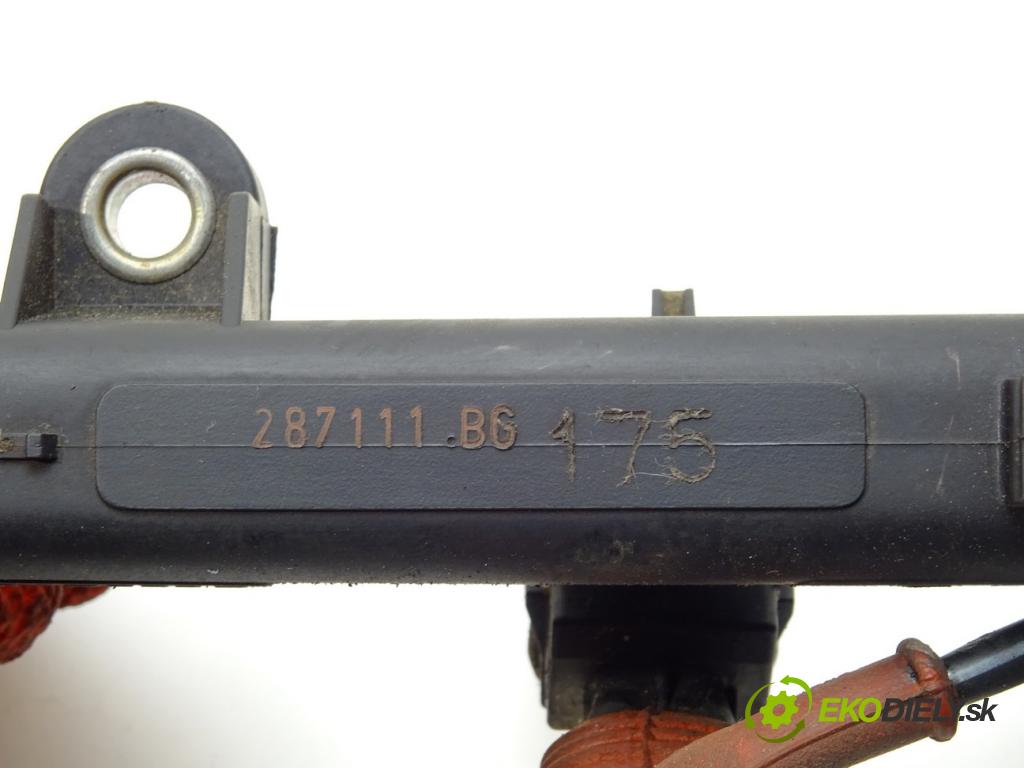 ALFA ROMEO 147 (937_) 2000 - 2010    1.6 16V T.SPARK ECO (937.AXA1A, 937.BXA1A) 77 kW [  Lišta vstrekovacia Vstrekovacie ventily 0280151048 (Vstrekovacie lišty)