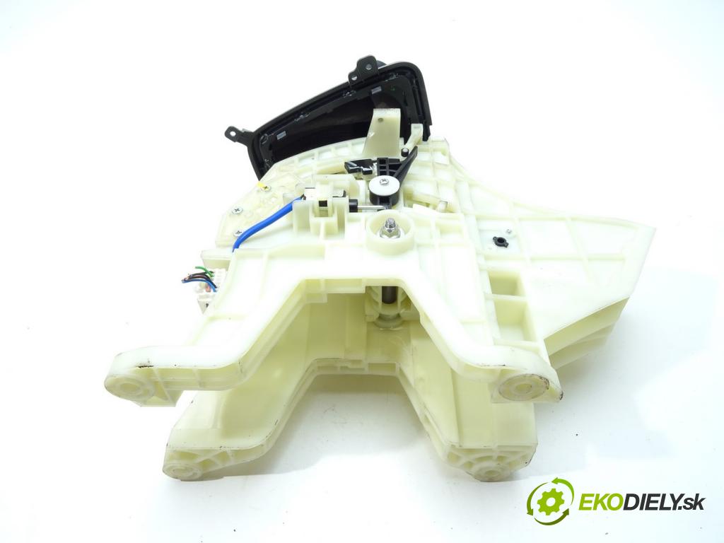 KIA VENGA Hatchback Van (YN) 2010 - 2022    CVVT 92 kW [125 KM] benzyna 2015 - 2022  Kulisa  (Rýchlostné páky / kulisy)