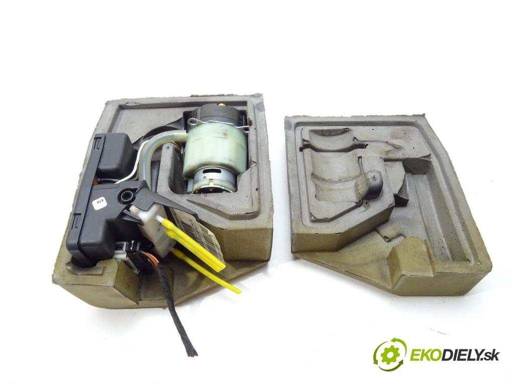 MERCEDES-BENZ KLASA A (W168) 1997 - 2005    A 170 CDI (168.008) 66 kW [90 KM] olej napędowy 19  pumpa centrálneho zámku 1688000248 (Riadiace jednotky centrálneho zámku)