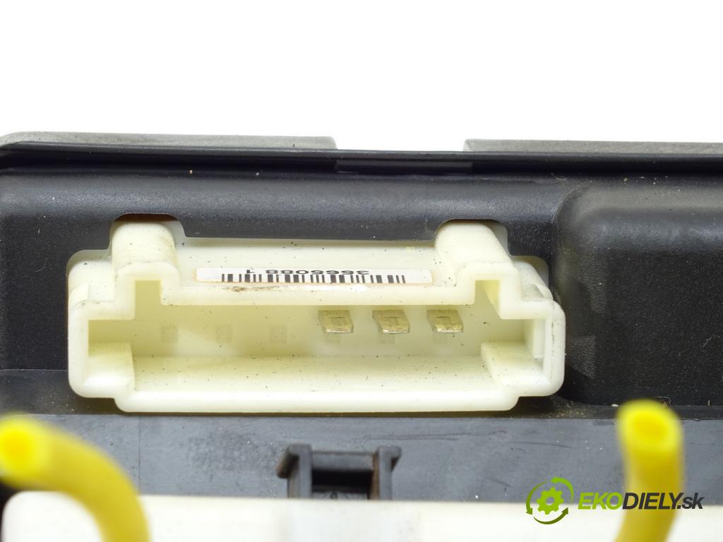 MERCEDES-BENZ KLASA A (W168) 1997 - 2005    A 170 CDI (168.008) 66 kW [90 KM] olej napędowy 19  pumpa centrálneho zámku 1688000248 (Riadiace jednotky centrálneho zámku)